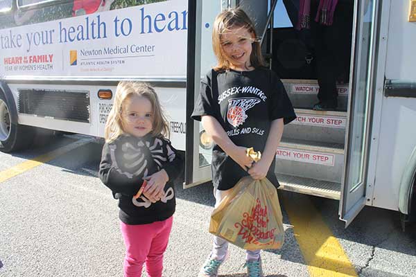 Stuff the Bus November 19 2016